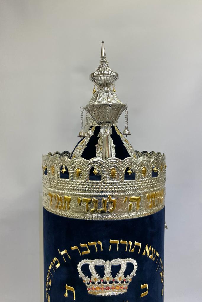 Torah Case Holy Temple Velvet with Computerized Embroidery - Image 5