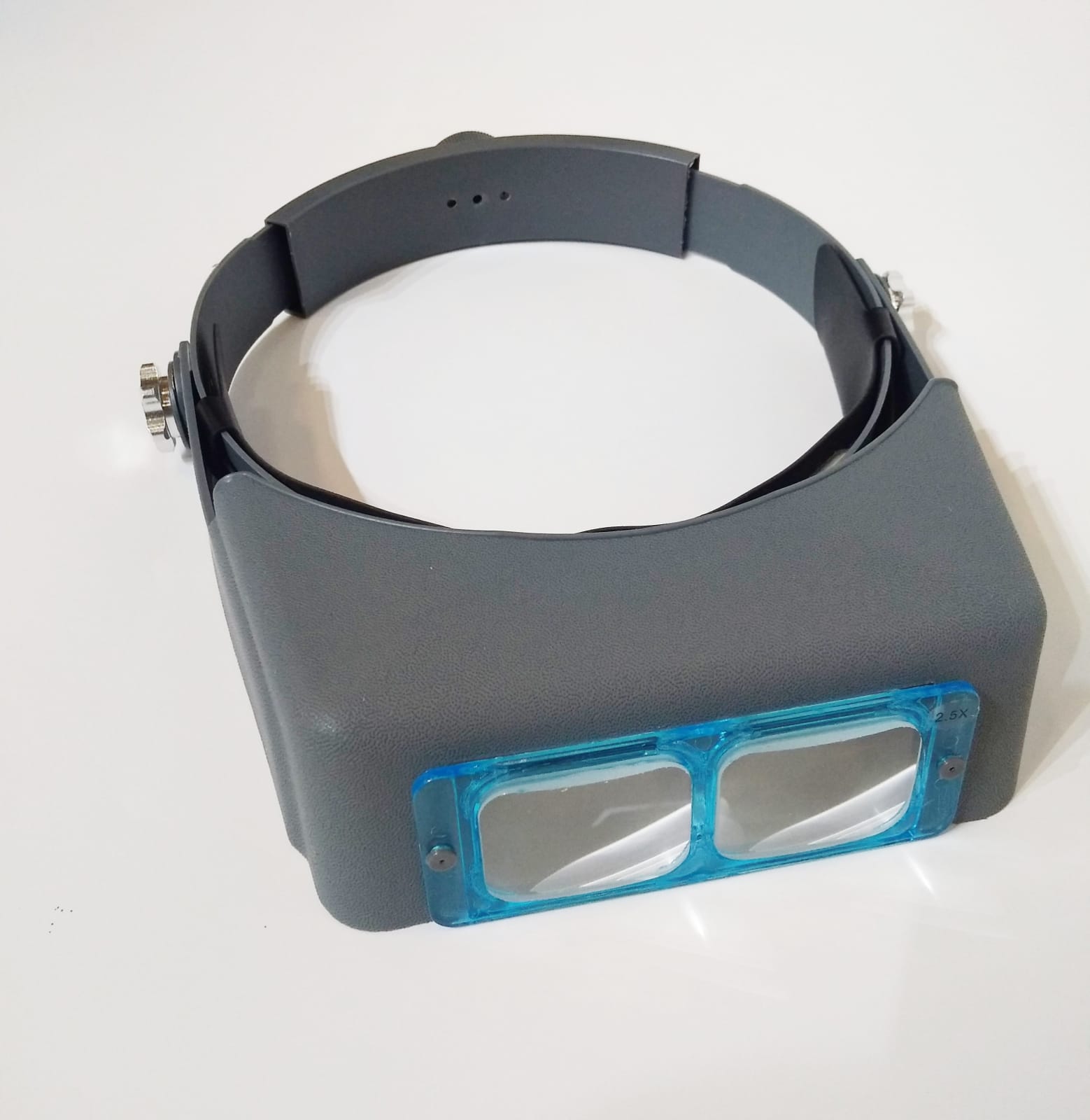 Head-Mounted Magnifying Glass - Image 2