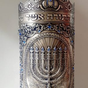תיק מפואר לספר תורה דגם מנורה ובית מקדש מושחר