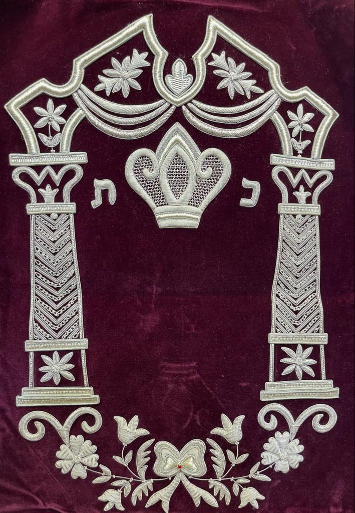 Velvet Mantle Handmade - Crown (Multiple Colors)