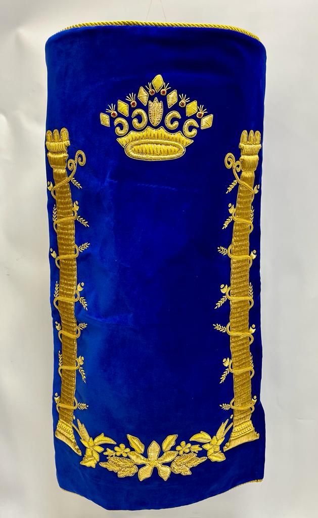 Velvet Mantle Handmade 5