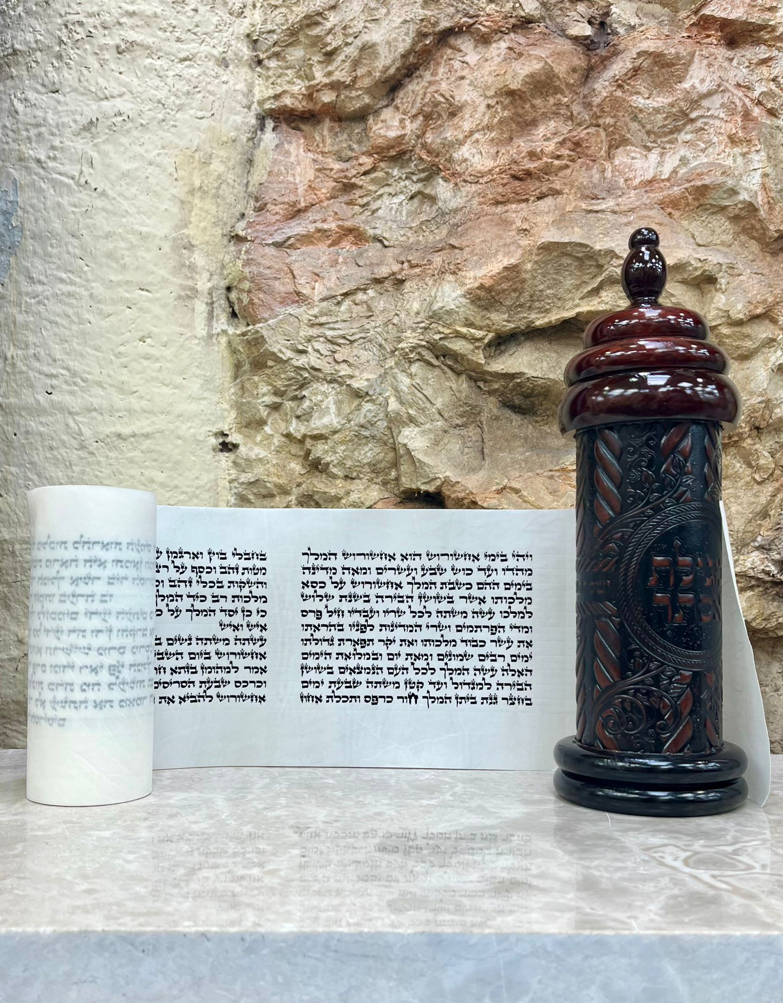 Megillat Esther Mehudar Ashkenazi 11 lines SKU 64