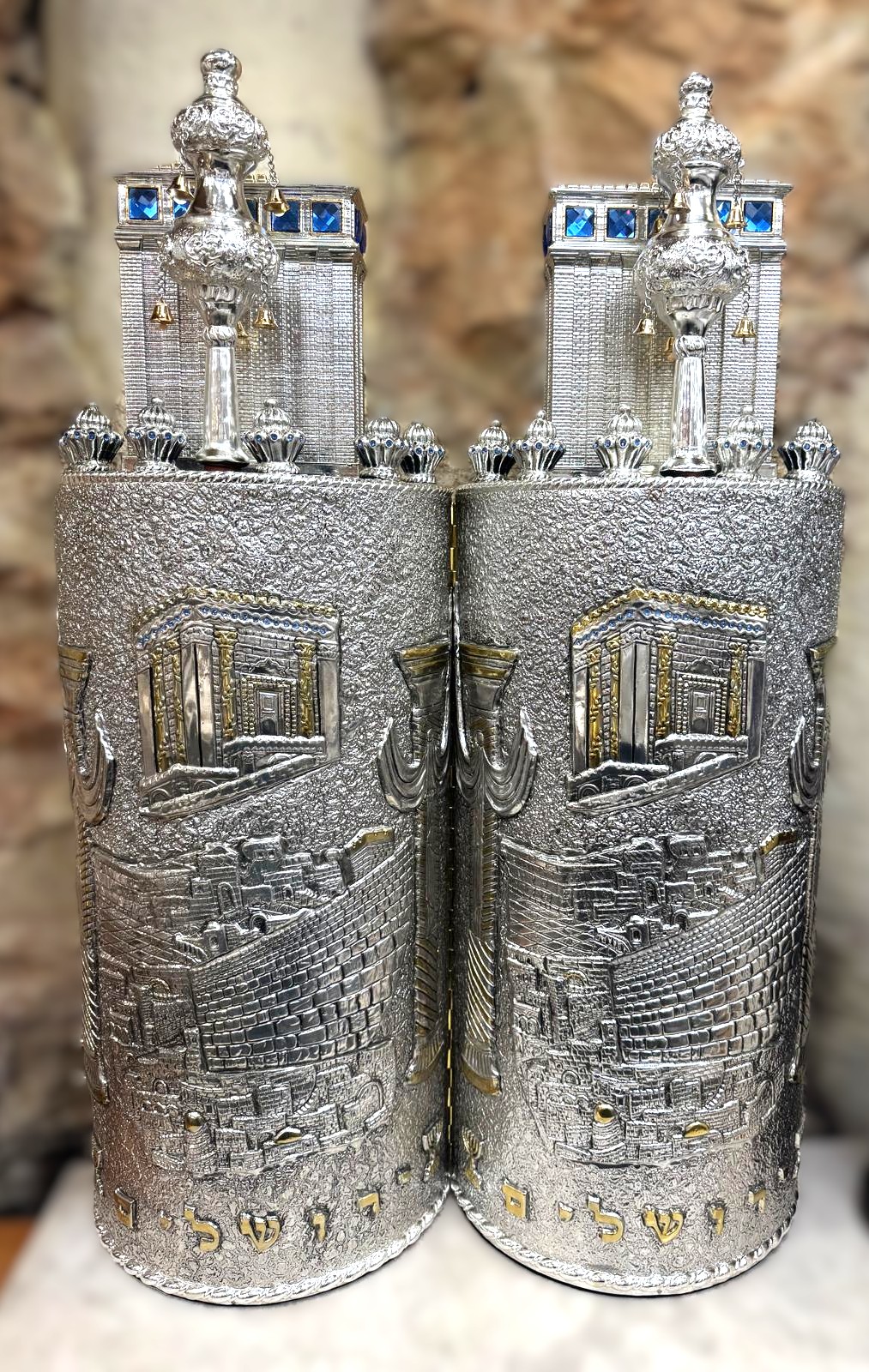 Torah Case with 3D Beit HaMikdash Top - Image 3