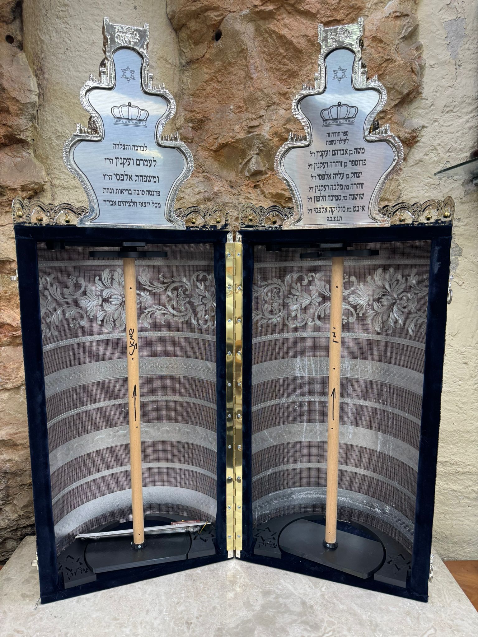 Torah Case with 3D Crown Top - Image 2