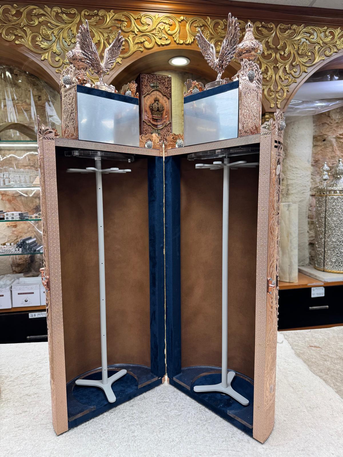 Torah Case with Rose Gold Plating (העתק) - Image 3