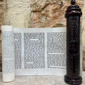 Mehudar Sephardi Megillah 37 cm, Cat. 615