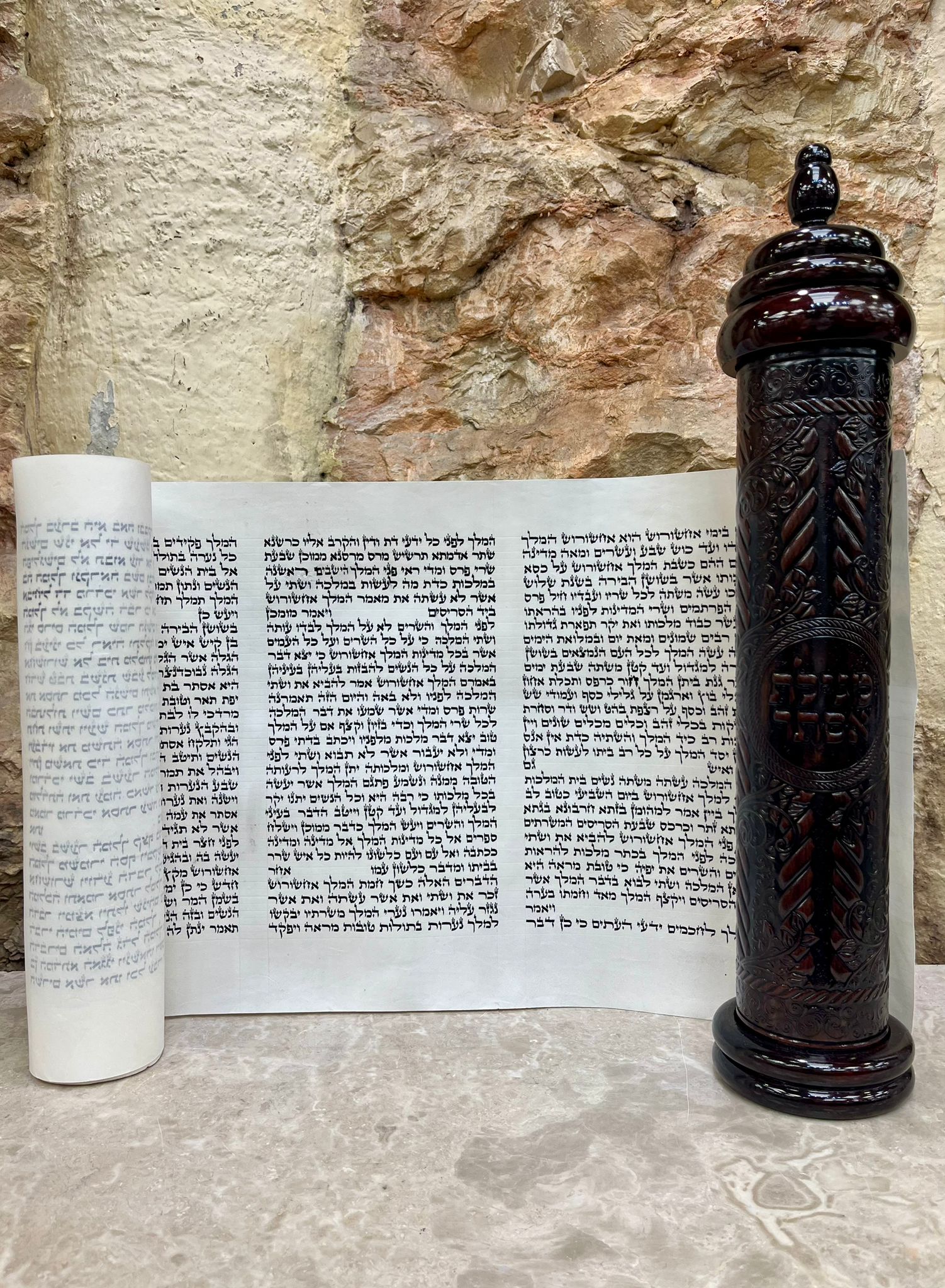 Premium Sephardic Megillah 37 cm Item 630 (העתק)