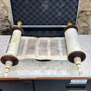 Sephardic Sefer Torah, Height 45 cm, Cat. 40 (העתק)