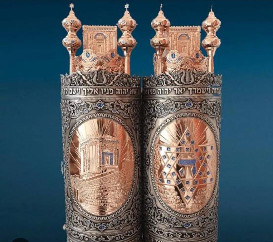 Magnificent Case for Sefer Torah Model Breastplate Inlaid (העתק) (העתק) (העתק) - Image 8